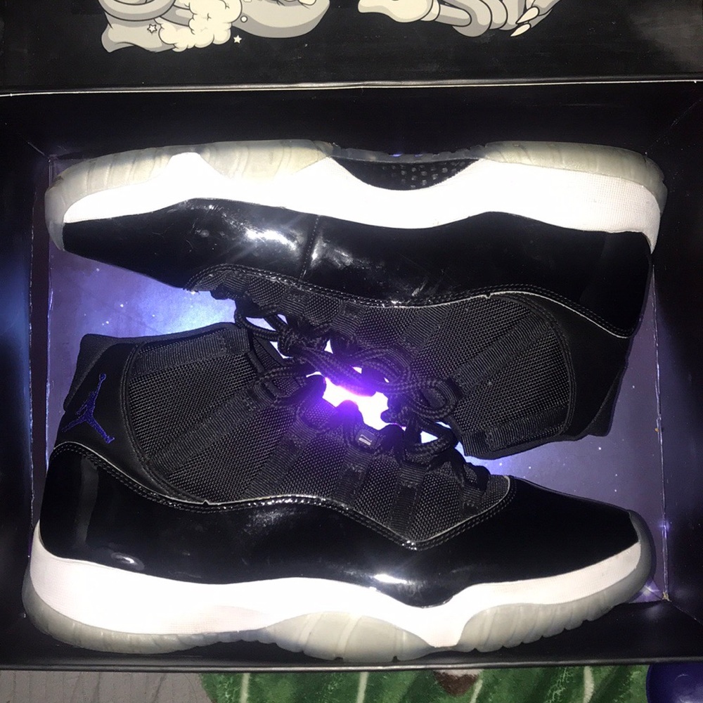 Size 13 space jams 11 REAL w/ box